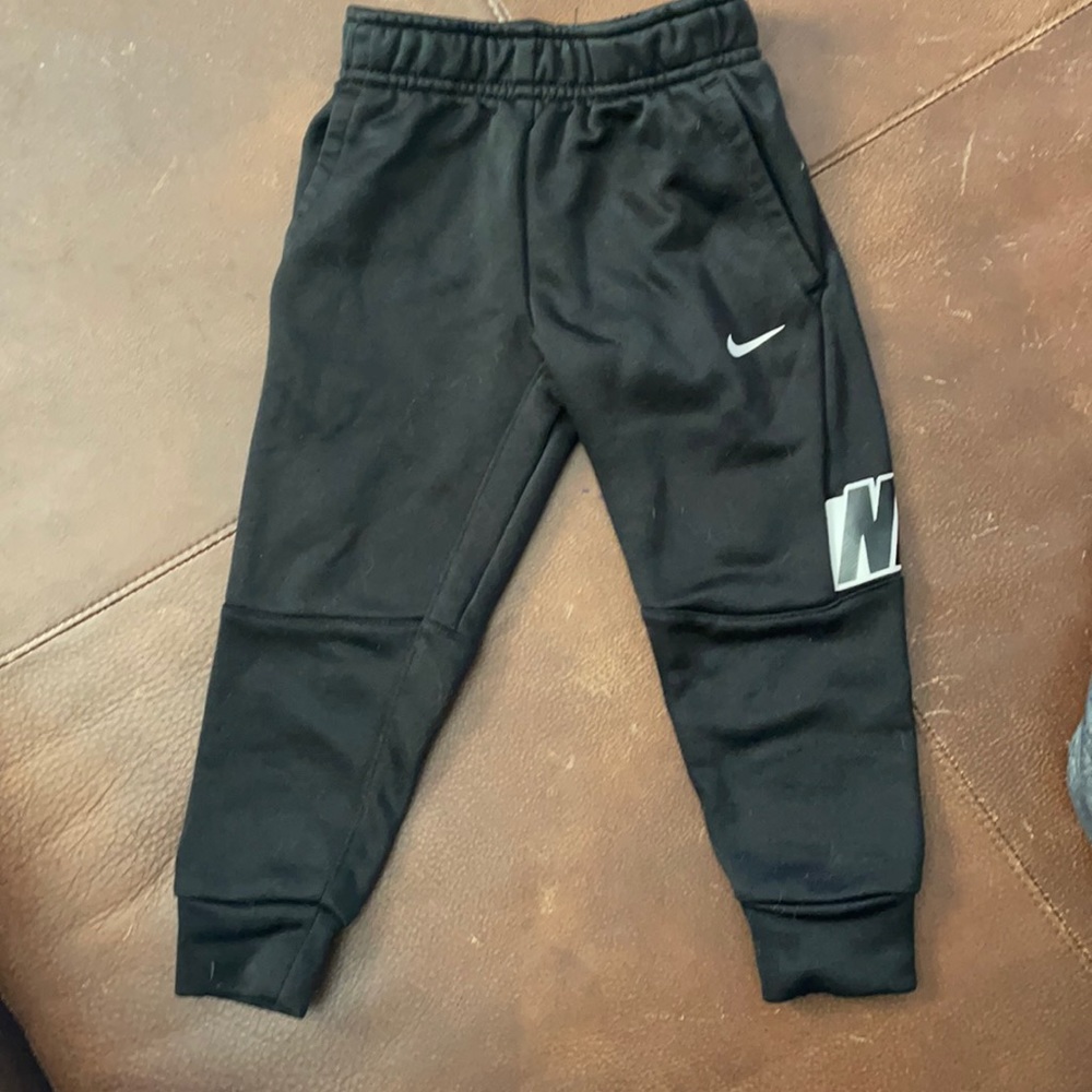 Nike Dri-Fit Joggers - 3T